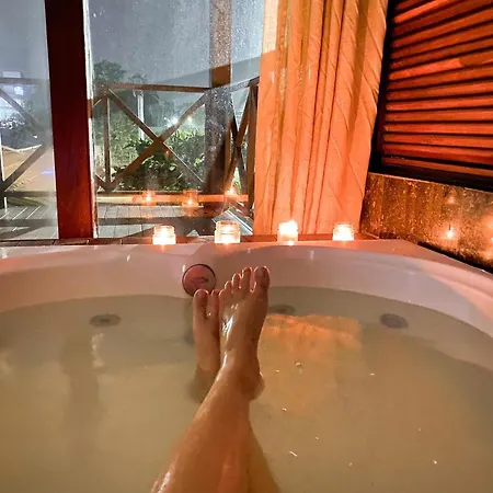 Casa Ampla Com Piscina E Hidromassagem-3